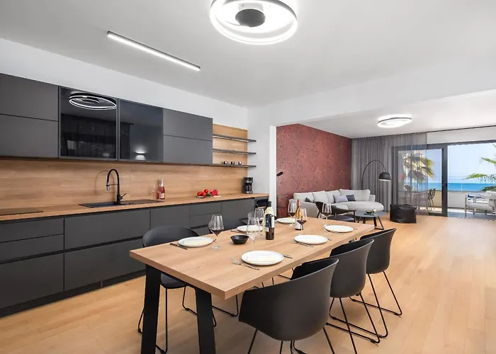 Apartamento Paoma Lux *