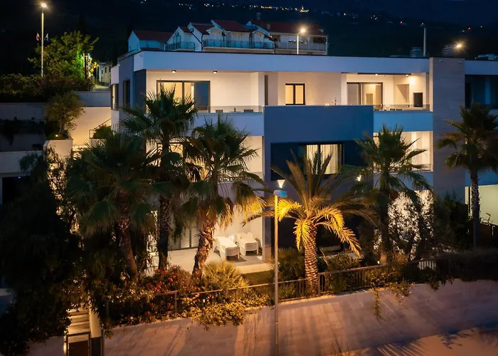 Paoma Lux Apartamento