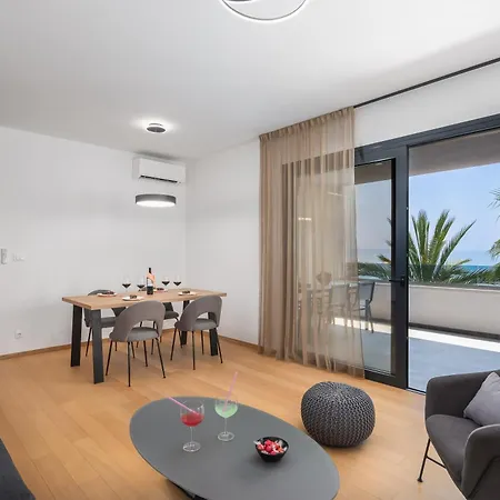 Apartamento Paoma Lux *