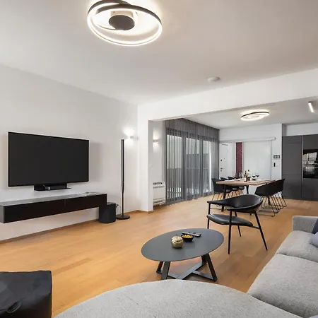 Paoma Lux Apartamento Podstrana
