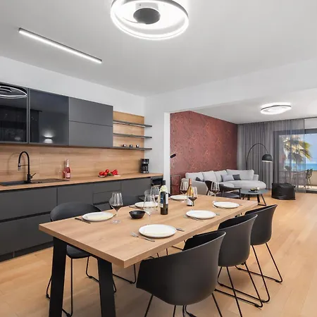 Paoma Lux Apartamento